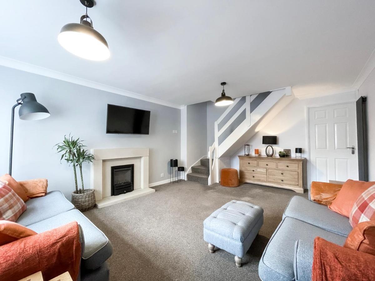ウェスト・カービー Well Situated, Cosy 2 Bed Houseヴィラ エクステリア 写真